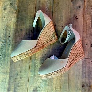 NEW tan wedge espadrilles from Barcelona